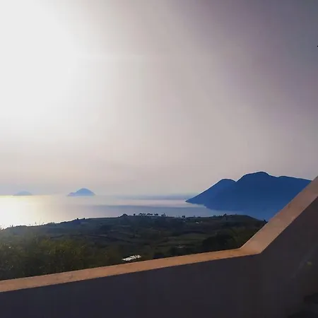 Bella Vista - Spectacular Sunsets Apartmán *